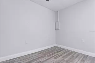 6804 N 47th St, Tampa, FL 33610 - Photo 21