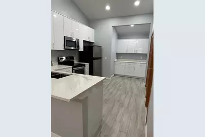 7427 Spring Villas Circle, Orlando, FL 32819 - Photo 3
