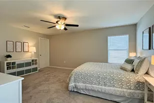 9475 Oakleaf Hammock Pl, Seffner, FL 33584 - Photo 7