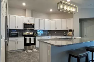 9475 Oakleaf Hammock Pl, Seffner, FL 33584 - Photo 3