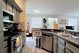 6025 Westgate Dr, Orlando, FL 32835 - Photo 9