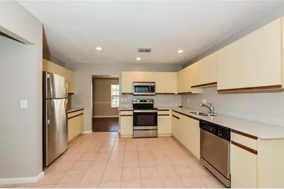 5751 Forester Lake Drive, Sarasota, FL 34243 - Photo 5