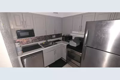 710 McDougall Court #710, Orlando, FL 32809 - Photo 5