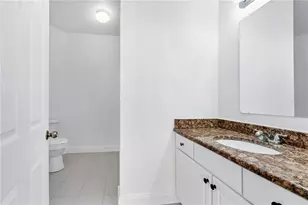 12855 Madison Pointe Cir, Orlando, FL 32821 - Photo 31