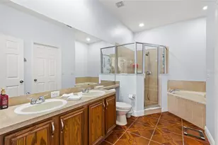 2157 Island Walk Dr, Orlando, FL 32824 - Photo 15