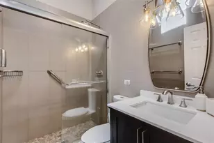 1129 Seaside Dr, Sarasota, FL 34242 - Photo 15