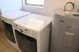 1561 NW 77th Way, Pembroke Pines, FL 33024 - Photo 27