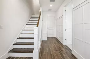 1951 Risby Aly, Orlando, FL 32803 - Photo 3