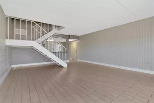 2424 W Tampa Bay Blvd, Tampa, FL 33607 - Photo 13