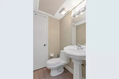 2424 W Tampa Bay Boulevard #204, Tampa, FL 33607 - Photo 9