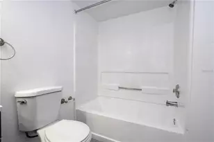 5136 Park Central Dr, Orlando, FL 32839 - Photo 25