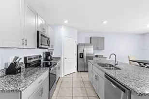 869 Gunnison Dr, Orange City, FL 32763 - Photo 5