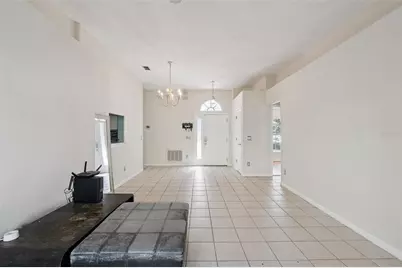 8013 Aspencrest Court, Orlando, FL 32835 - Photo 5