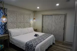 2504 Avenue B, Bradenton Beach, FL 34217 - Photo 9