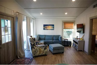 2504 Avenue B, Bradenton Beach, FL 34217 - Photo 3