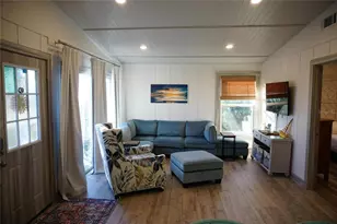 2504 Avenue B, Bradenton Beach, FL 34217 - Photo 3