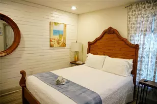 2504 Avenue B, Bradenton Beach, FL 34217 - Photo 15