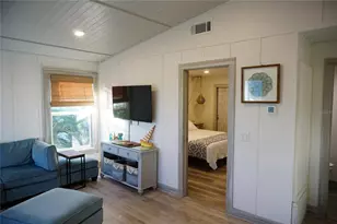 2504 Avenue B, Bradenton Beach, FL 34217 - Photo 9