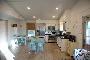 2504 Avenue B, Bradenton Beach, FL 34217 - Photo 3