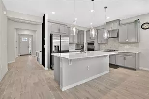 2915 Crest Wave Dr, Clermont, FL 34711 - Photo 9