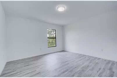 3540 65th Avenue Circle E, Sarasota, FL 34243 - Photo 13