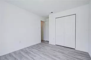 3540 65th Ave Cir E, Sarasota, FL 34243 - Photo 23