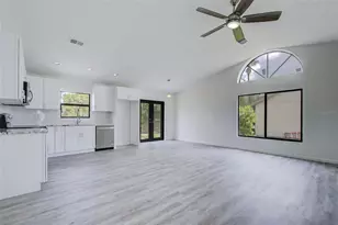 3540 65th Ave Cir E, Sarasota, FL 34243 - Photo 5