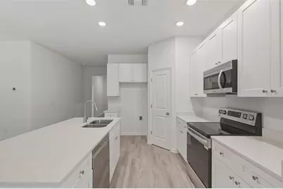 24534 Paul Street, Sorrento, FL 32776 - Photo 9