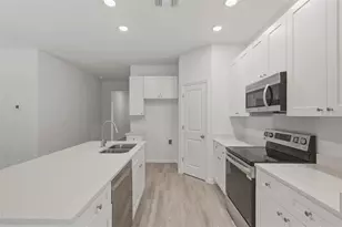 24534 Paul St, Sorrento, FL 32776 - Photo 9