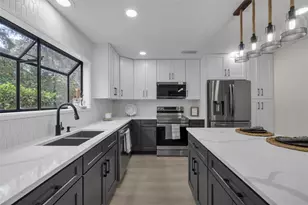 1870 King Edward Dr, Kissimmee, FL 34744 - Photo 5