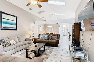 512 Viola Dr, Davenport, FL 33837 - Photo 5