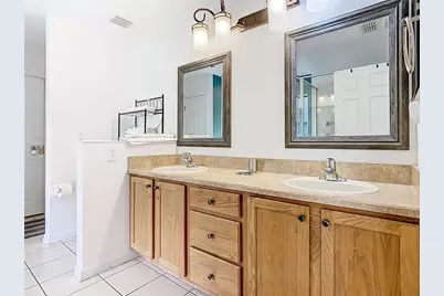 512 Viola Dr, Davenport, FL 33837 - Photo 25