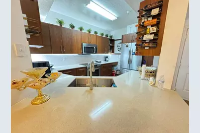 5560 Metrowest Boulevard #201, Orlando, FL 32811 - Photo 17