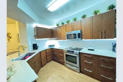 5560 Metrowest Boulevard #201, Orlando, FL 32811 - Photo 13