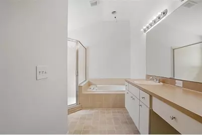 9827 White Barn Way, Riverview, FL 33569 - Photo 15