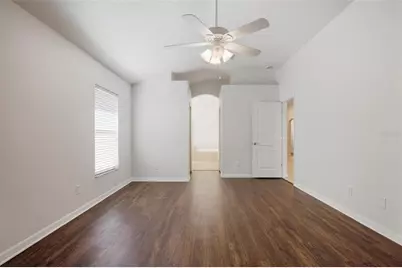 9827 White Barn Way, Riverview, FL 33569 - Photo 13