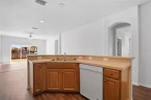 12122 Fern Blossom Dr, Gibsonton, FL 33534 - Photo 9