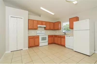 350 Lauderdale Court, Poinciana, FL 34759 - Photo 7