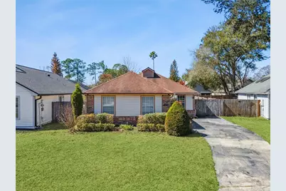 150 Edgewater Circle, Sanford, FL 32773 - Photo 1