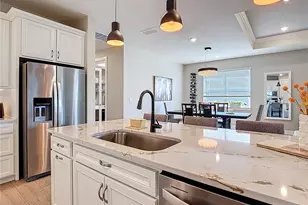 6362 Shimmering Shrs Ln, Saint Cloud, FL 34771 - Photo 9