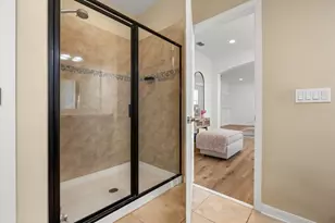 1107 Whitewater Bay Dr, Groveland, FL 34736 - Photo 29