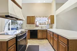 10225 Evening Trail Dr, Riverview, FL 33569 - Photo 9