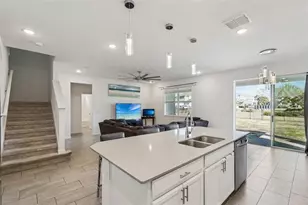 609 Fortuna Dr, Davenport, FL 33837 - Photo 3