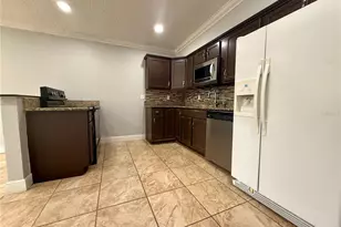 139 Mayfair Cir, Sanford, FL 32771 - Photo 11