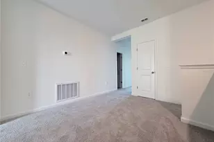 388 Sol Vis Dr, Dundee, FL 33838 - Photo 7