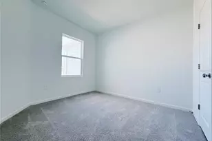 388 Sol Vis Dr, Dundee, FL 33838 - Photo 13