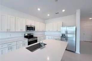 388 Sol Vis Dr, Dundee, FL 33838 - Photo 3