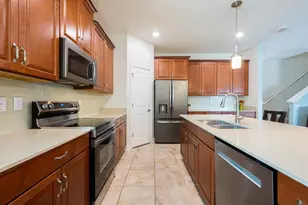 11816 Campfire Story Ln, Orlando, FL 32832 - Photo 5