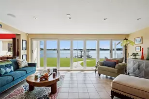 894 W Lake Holden Point, Orlando, FL 32805 - Photo 13