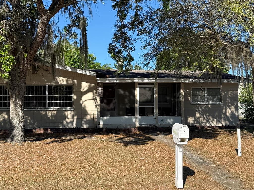 208 Lakedale Dr - 208 Lakedale Dr, Auburndale, FL 33823 Luxury Property | Jose Angel Pina